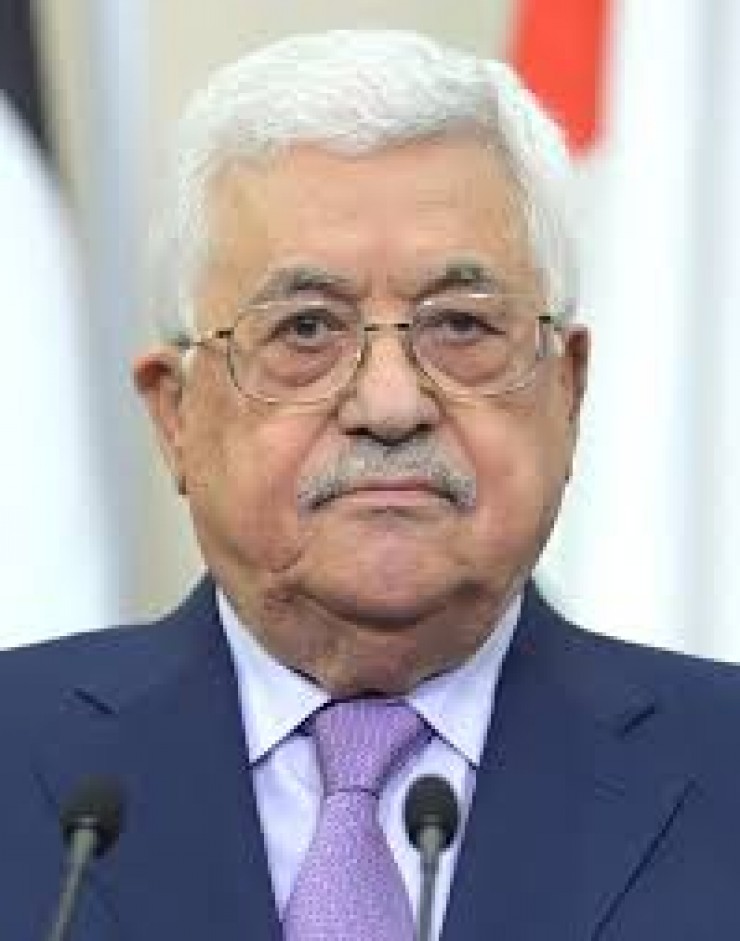   الرئيس عباس يستقبل عددا من الشخصيات القيادية القطرية