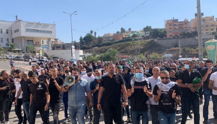 تظاهرة في أم الفحم احتجاجا على جرائم القتل وتواطؤ الشرطة الإسرائيلية