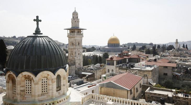 خوري يدعو كنائس العالم للوقوف إلى جانب الشعب الفلسطيني