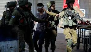 الاحتلال يعتقل 20 مواطنا من الضفة