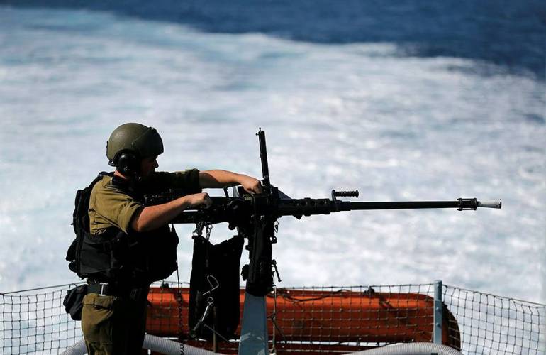 زوارق الاحتلال تطلق النار تجاه مراكب الصيادين شمال قطاع غزة