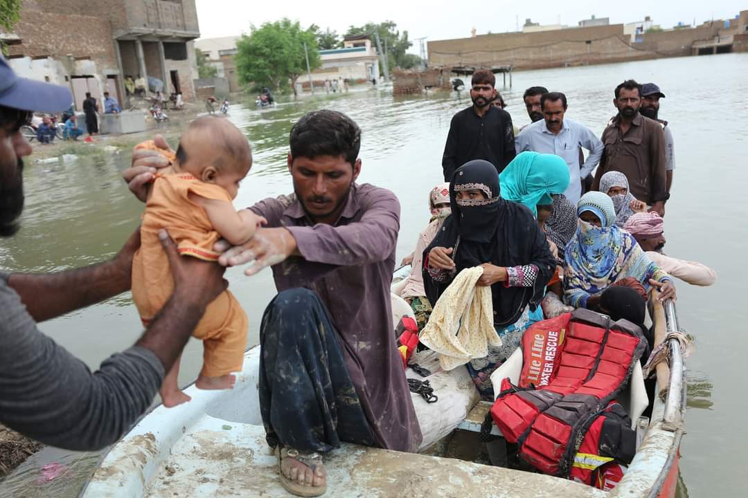 بتوجيهات من الرئيس عباس: الأوقاف تطلق حملة لإغاثة متضرري الفيضانات في باكستان