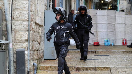 بعد العملية المسلحة في القدس.. السفارة الأمريكية تحذر من الذهاب إلى البلدة القديمة