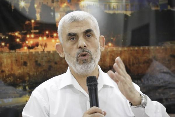 السنوار: حماس تقبل بإنشاء دولة فلسطينية على حدود 67 في الضفة وغزة.. نرفض تشكيل حكومة!