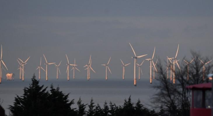 في نسبة وصفت بالمذهلة.. الرياح تولد 42% من الكهرباء في بريطانيا