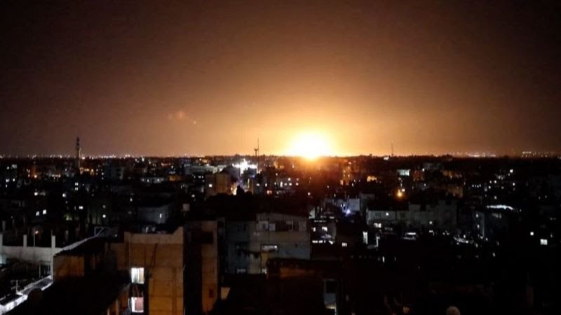 طائرات الاحتلال تقصف موقعا للمقاومة في قطاع غزة 