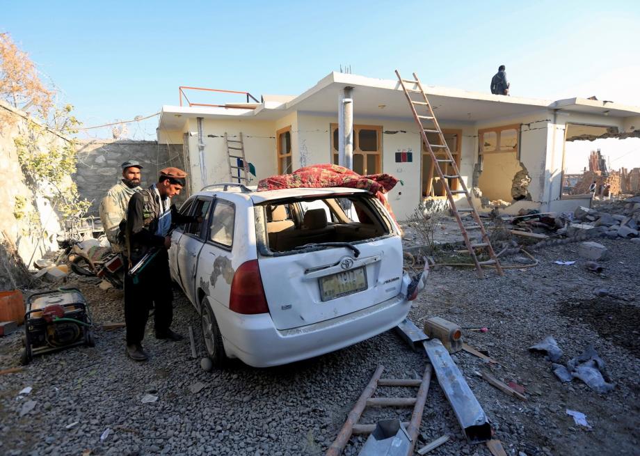 إصابات من عناصر الشرطة الأفغانية ومدنيين في انفجارين منفصلين  