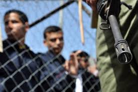 4 إصابات جديدة لأسرى فلسطينيين داخل سجن النقب الإسرائيلي