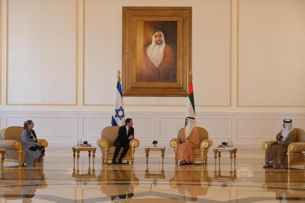 حماس تستنكر استقبال الإمارات الرئيس الإسرائيلي