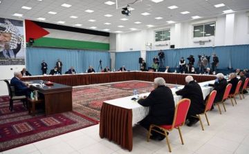 الرئيس عباس يترأس اجتماع اللجنة التنفيذية ويؤكد ضرورة مواجهة الحقيقة مع سلطة الاحتلال وتنفيذ قرارات الشرعية الدولية