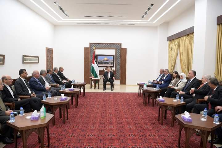 الرئيس عباس: يستقبل رؤساء الجامعات الفلسطينية في المحافظات الشمالية والقدس
