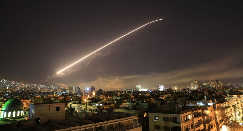 شاهد: الدفاعات الجوية السورية تتصدى لعدوان اسرائيلي استهدف محيط دمشق