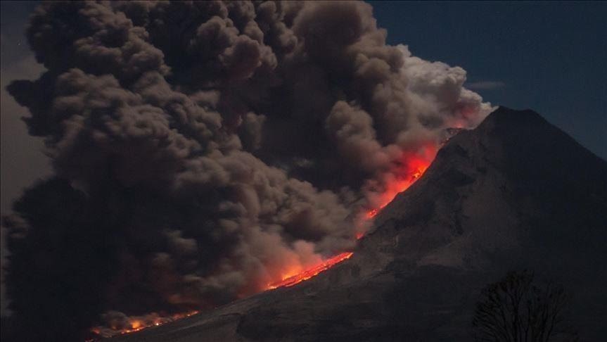 إندونيسيا.. ثوران بركان جبل 