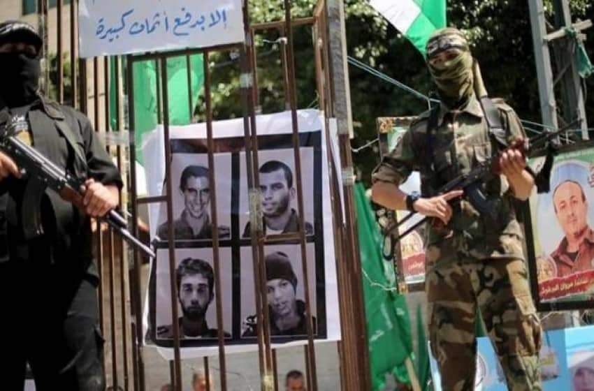 نقابات العمال بغزة: نرفض ربط زيادة تصاريح العمال بملف الجنود الإسرائيليين في القطاع