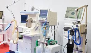 الصحة الفلسطينية: أجهزة تنفس ومعدات طبية بانتظار إدخالها إلى غزة  