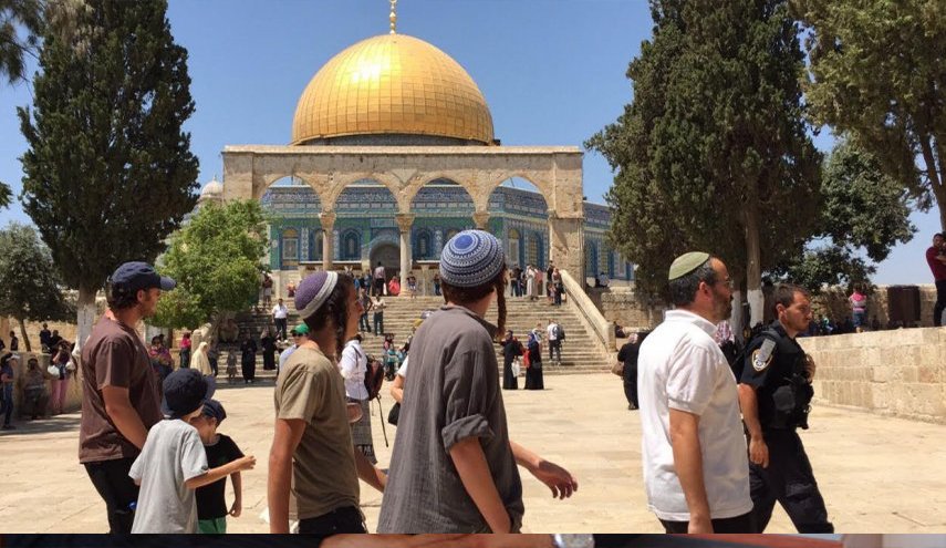 محافظة القدس: الاحتلال يسحب تراخيص 6 مدارس ويعتقل 190 مواطنا و13 عملية هدم الشهر الماضي