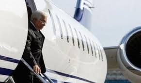 الرئيس عباس يتوجه غدًا للقاء نظيريه الأردني والمصري 