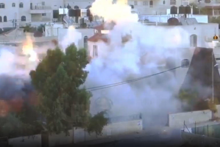 فيديو- هكذا علقت زوجة الأسير منتصر شلبي على هدم الاحتلال لمنزلهما!