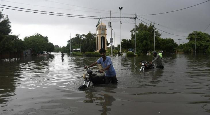 باكستان تعلن حالة الطوارئ إثر ارتفاع وفيات الفيضانات