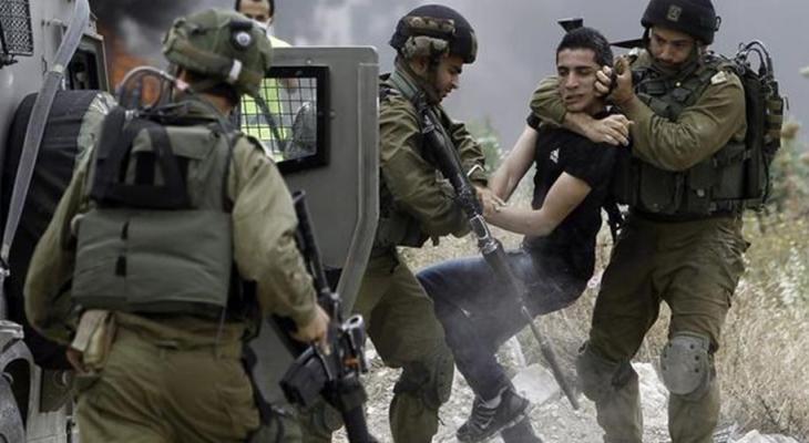 طولكرم: الاحتلال الإسرائيلي يعتقل شابين من بلدة قفين