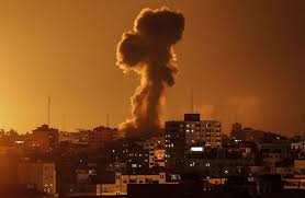  طائرات الاحتلال تشن سلسلة غارات عنيفة على قطاع غزة