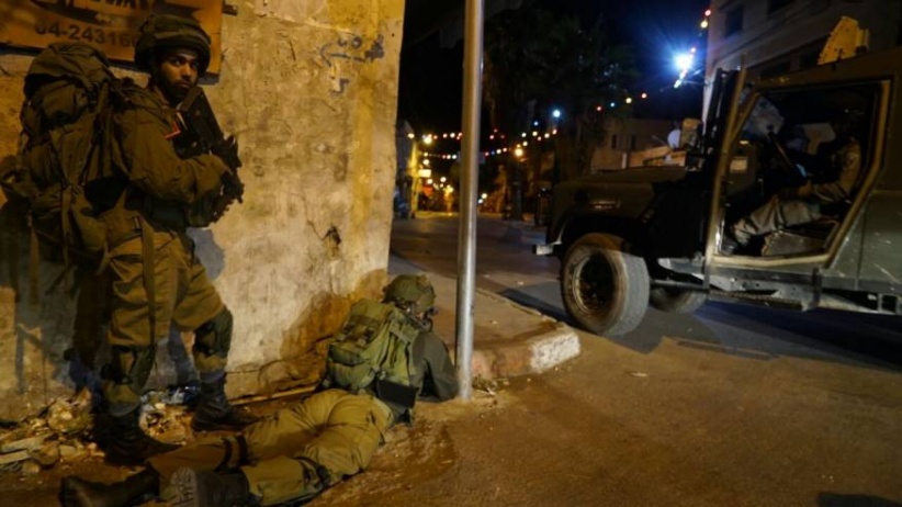 نابلس: قوات الاحتلال تعتقل ثلاثة شبان في بيتا