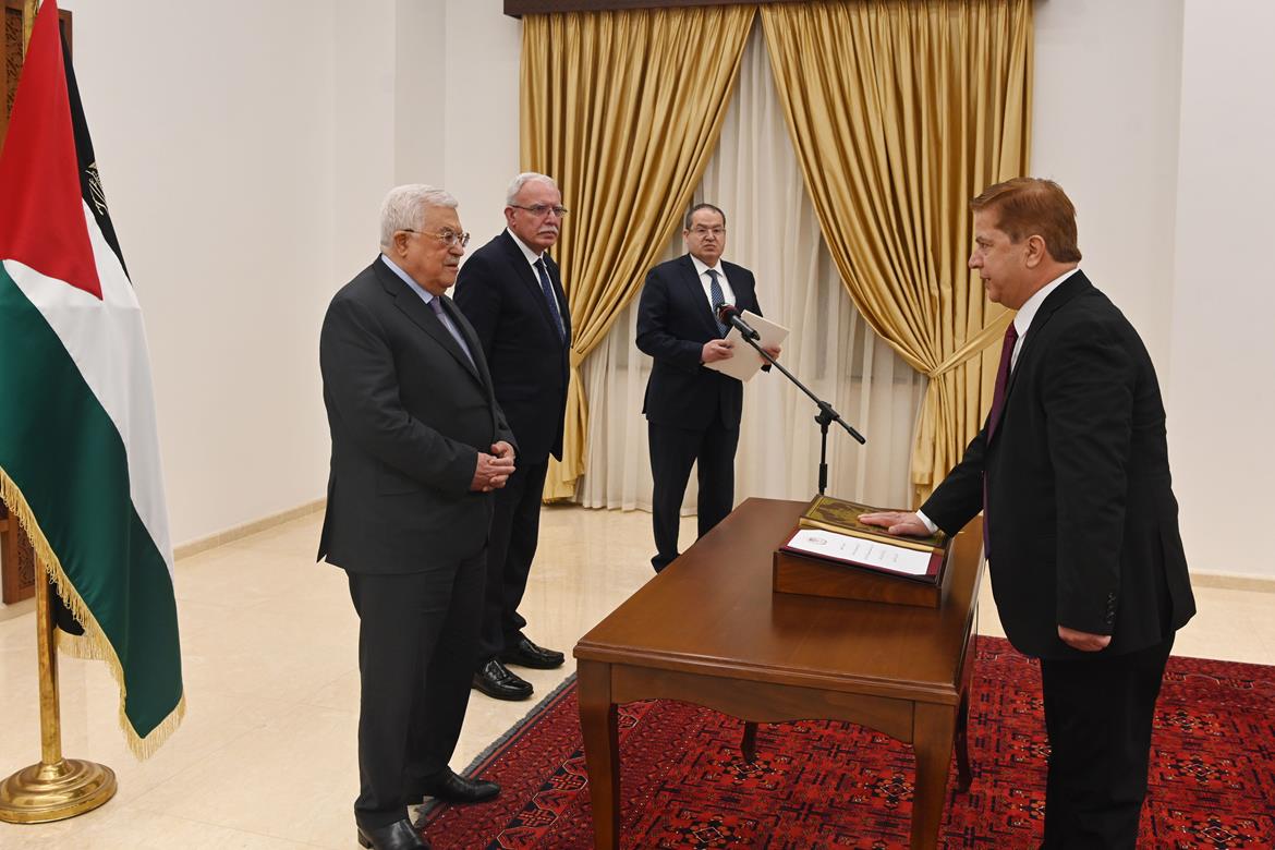جواد عواد يؤدي اليمين القانونية أمام الرئيس سفيرا لدولة فلسطين لدى أوزبكستان