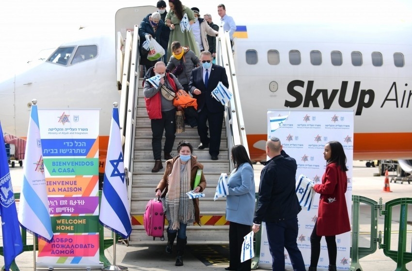 أكثر من 12000 مهاجر وصلوا إسرائيل منذ اندلاع الحرب في أوكرانيا
