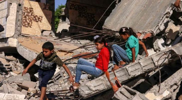 صرف دفعة نقدية للأطفال المتضررين من الأزمات بغزة