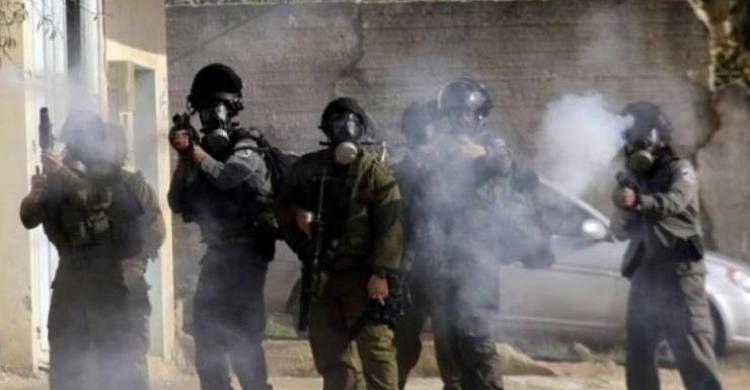 إصابة 3 شبان بالرصاص واعتقال آخر خلال مواجهات مع الاحتلال في نعلين  