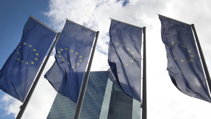 البنك المركزي الأوروبي يرفع معدل الفائدة وترقب قرار مماثل الشهر المقبل