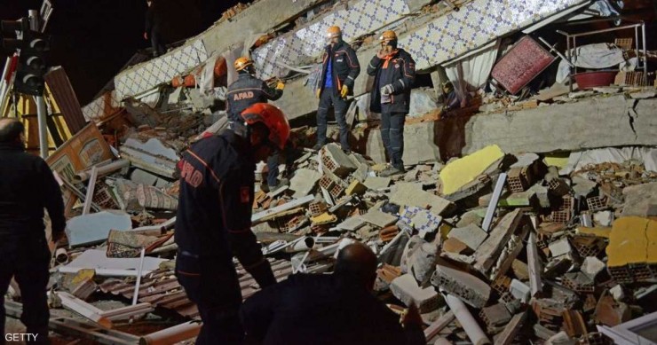 شاهد: زلزال مدمر يضرب تركيا وسوريا ودول أخرى.. سقوط ضحايا ودمار بالمباني