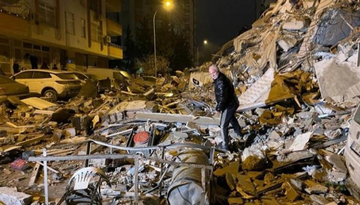 وفاة شقيقة رئيس وزراء سوريا مع 11 ابنا وحفيدا لها جراء الزلزال