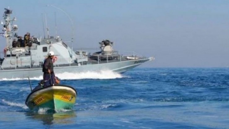 بحرية الاحتلال تعتقل صيادين شمال قطاع غزة 