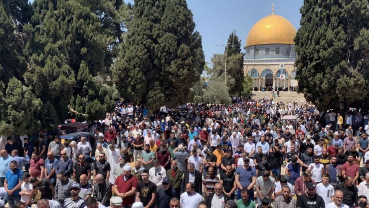 أوقاف القدس: 70 ألفا يؤدون الجمعة في الأقصى رغم إجراءات الاحتلال