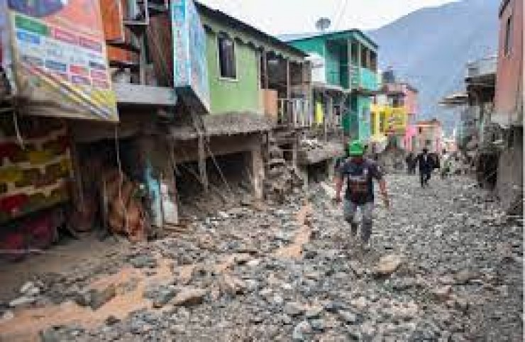 ارتفاع قتلى حوادث انزلاق التربة في البيرو إلى 18 و 20 مفقود