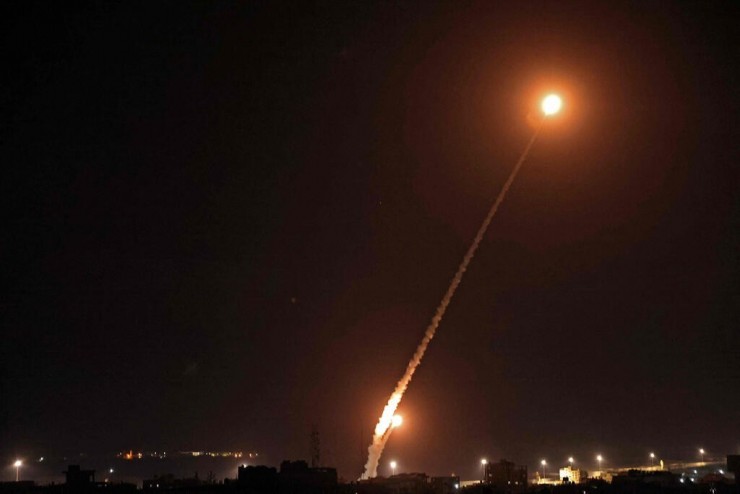 شاهد | إطلاق صاروخ من قطاع غزة صوب مستوطنات الغلاف