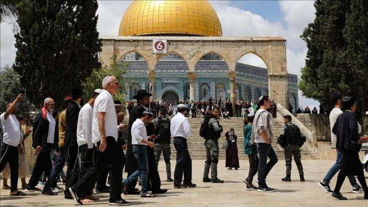 القدس: عشرات المستوطنين يقتحمون 
