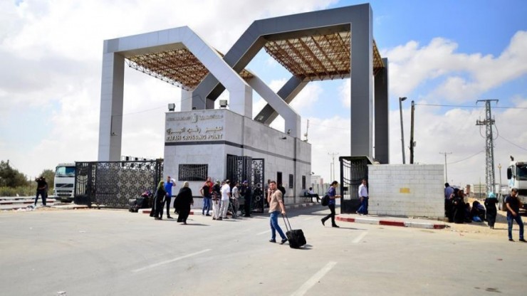 غزة: كشف المسافرين عبر معبر رفح غداً الأحد