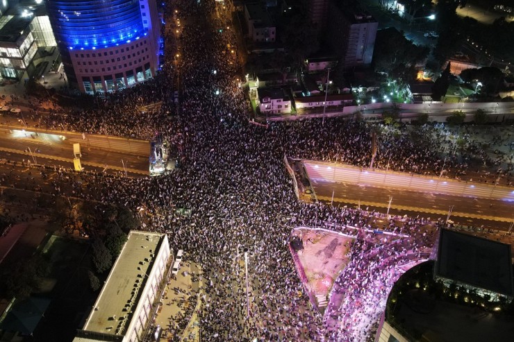 توسّع رقعة التظاهرات المناهضة لحكومة نتنياهو مع تجددها للأسبوع التاسع