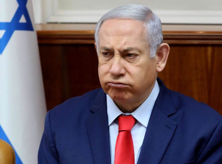 قادة المعارضة الإسرائيلية بزعامة لابيد يعقبون على قرار نتنياهو بإقالة وزير الجيش 