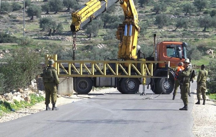 بيت لحم: الاحتلال ينصب بوابة حديدية في الخضر