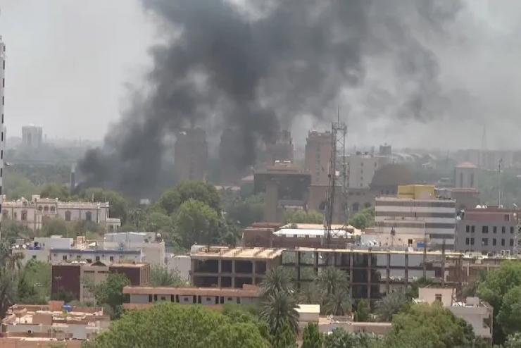 مقتل 3 مدنيين وإصابة العشرات خلال اشتباكات بين الجيش السوداني والدعم السريع
