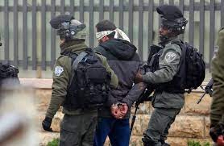 قوات الاحتلال تعتقل شابين من القدس المحتلة
