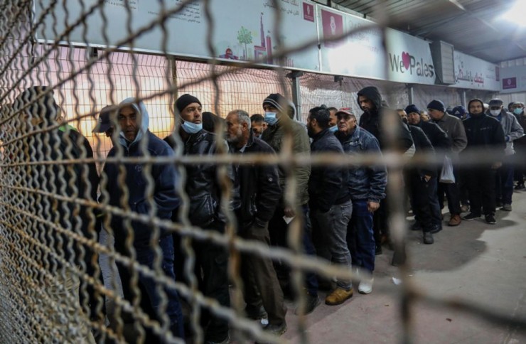نقابات عمال غزة: نصف سكان القطاع يعيشون بلا دخل يومي