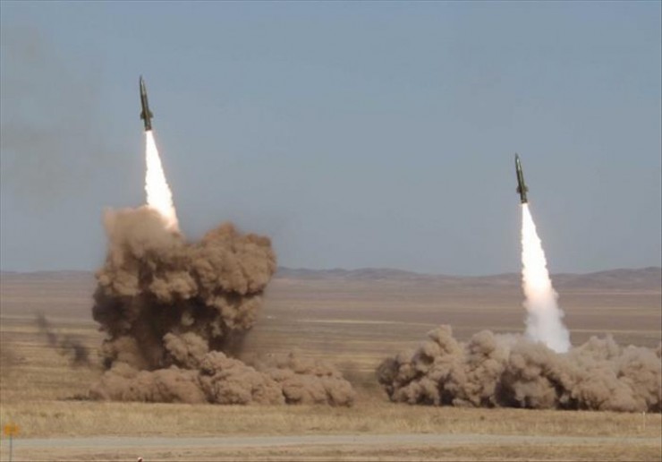 هآرتس: حماس نجحت في تقدير الموقف بأن الرد الإسرائيلي على إطلاق الصواريخ سيكون محدود