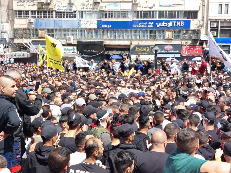 تشييع جثامين ثلاثة شهداء في نابلس بعد احتجاز دام 55 يوما (صور) 