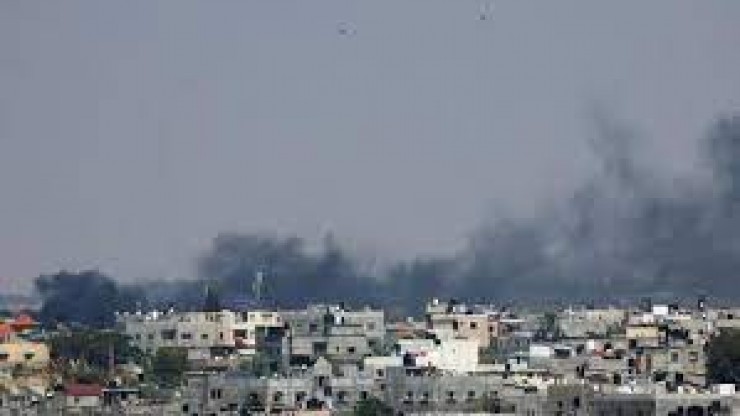 استشهاد مواطنين وإصابة آخرين في قصف إسرائيلي شرق غزة