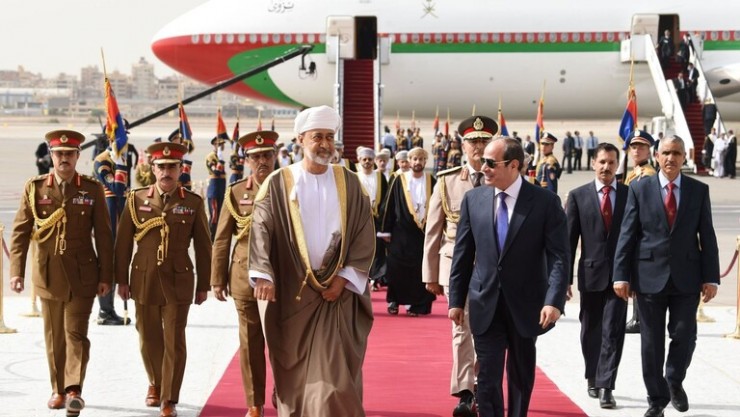 من القاهرة إلى طهران.. هل يعيد سلطان عمان ربط ما انقطع بين مصر وإيران؟