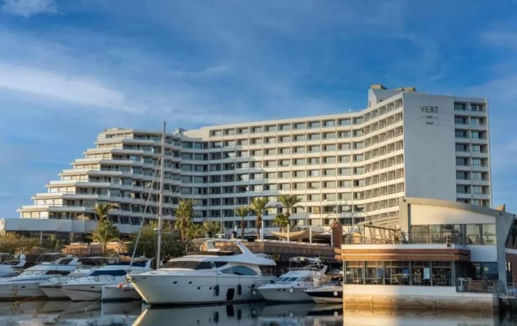 اتفاقية لتشغيل 23 ألف عامل مع زيادة الأجور في الفنادق الإسرائيلية